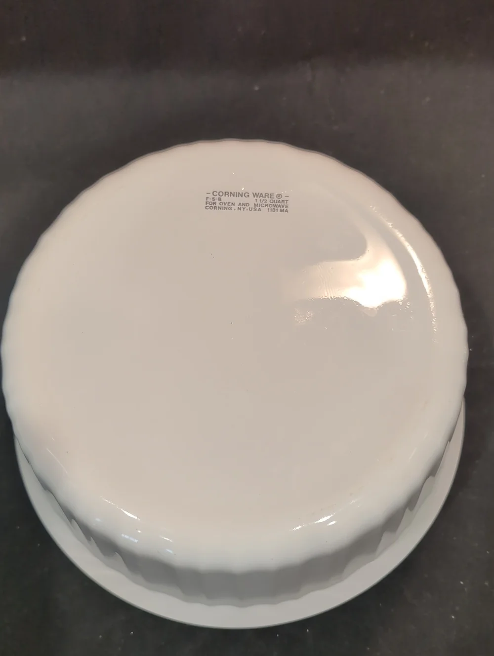 Vintage Corning Ware French White Casserole Dish And Lid 1.5 Quart F-5-B